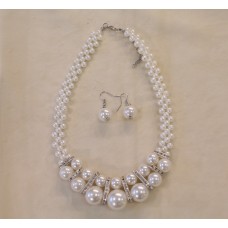 Kaklarota un  auskari